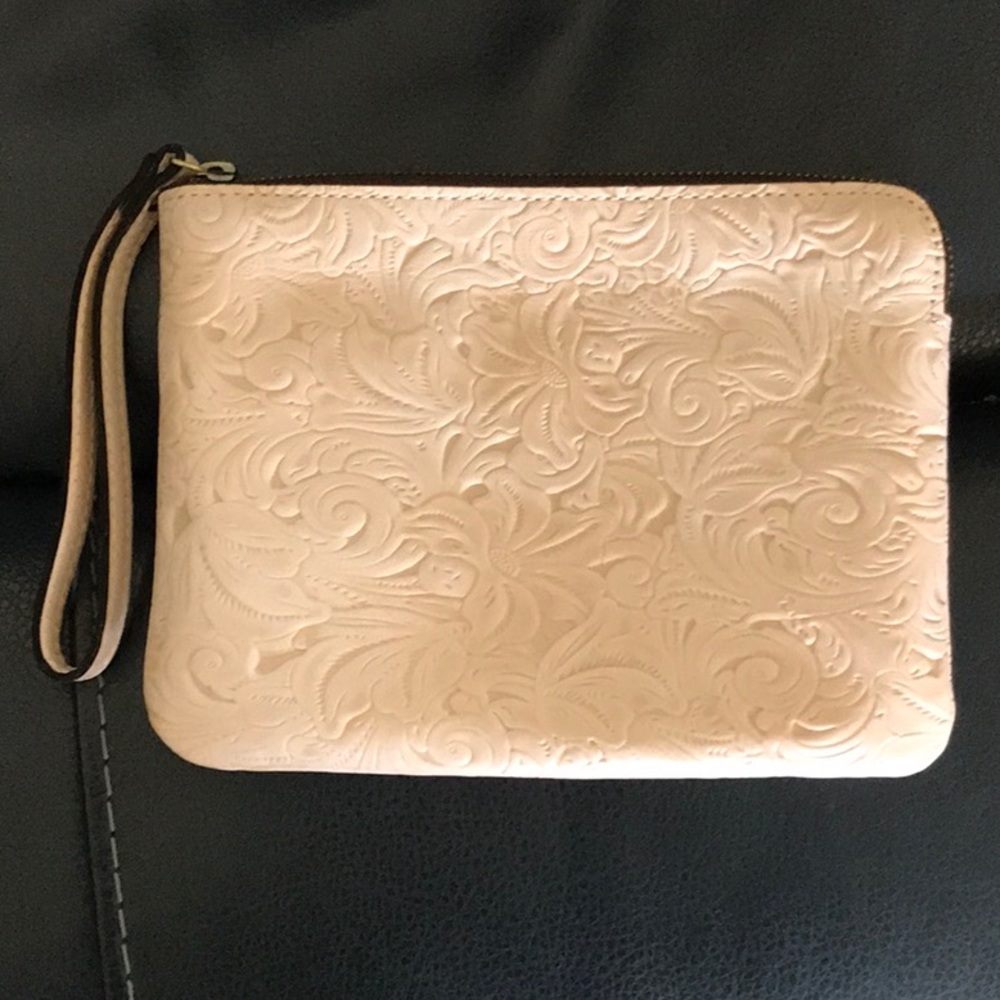 NWOT Patricia Nash Wristlet